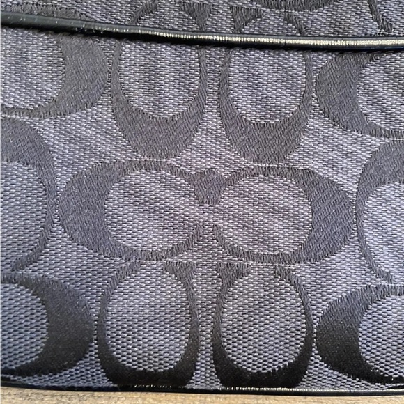 Coach Signature Little Wristlets Black With Hang Tag - Picture 6 of 10